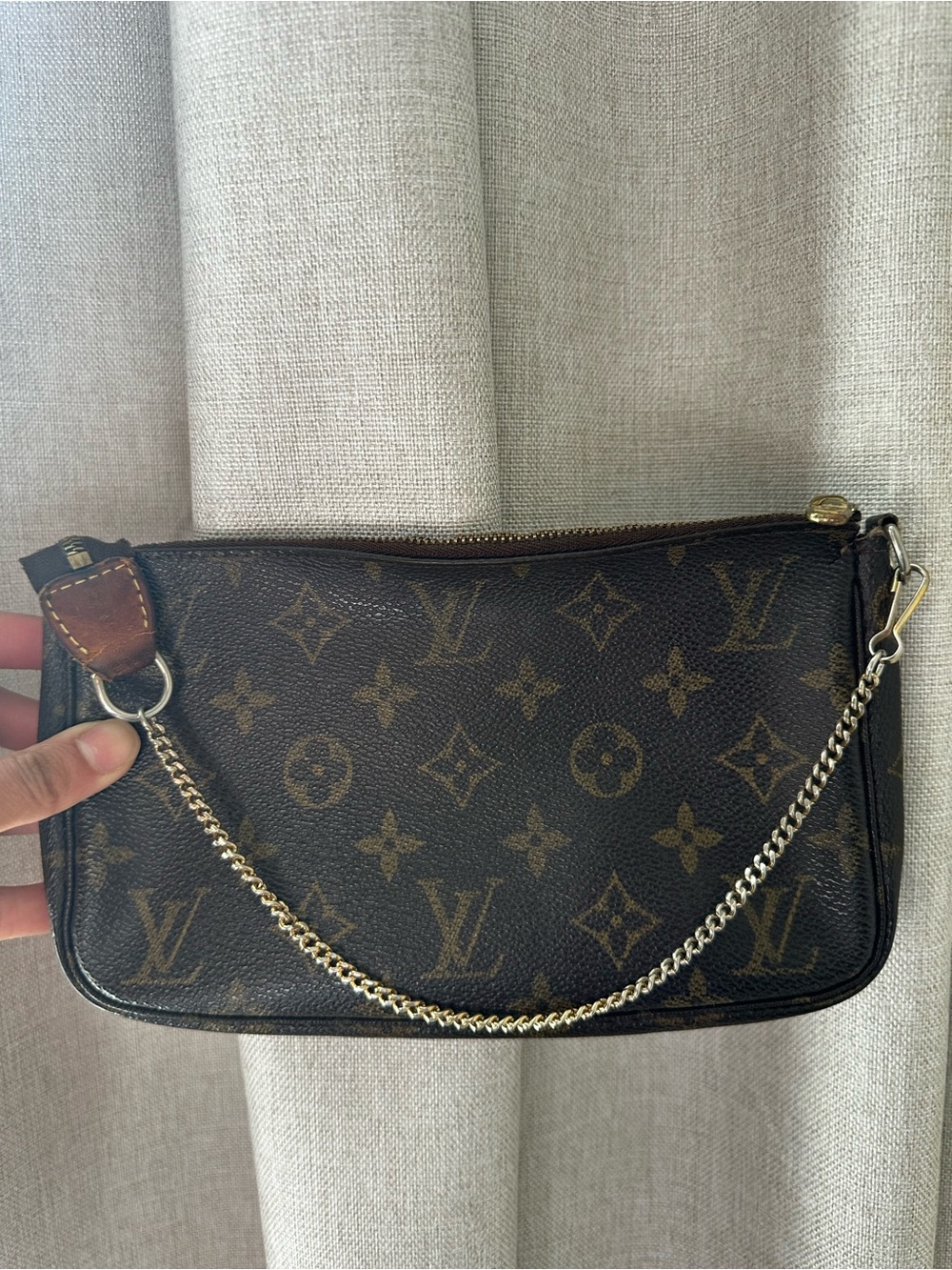 Louis Vuitton Monogram Canvas Pochette - Picture 14 of 16